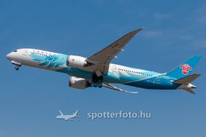 spotter_fejlec_kep_uj_250301